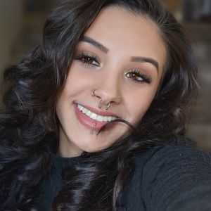 Meet your Posher, Ember